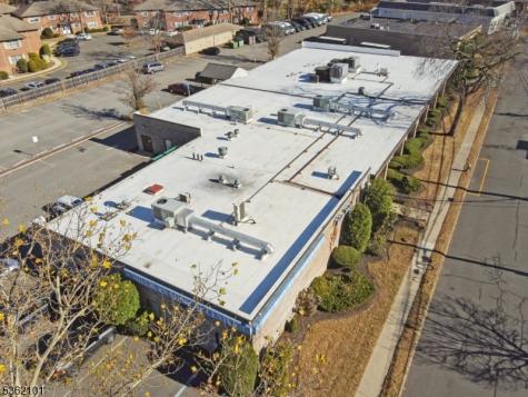 25 E Willow St, Unit A Millburn NJ 07041