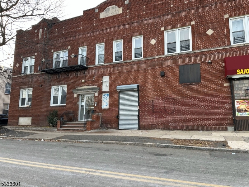 451 Springdale Avenue East Orange NJ 07017