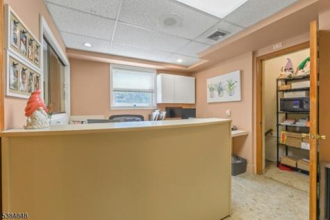 782 Valley Road Wayne NJ 07470