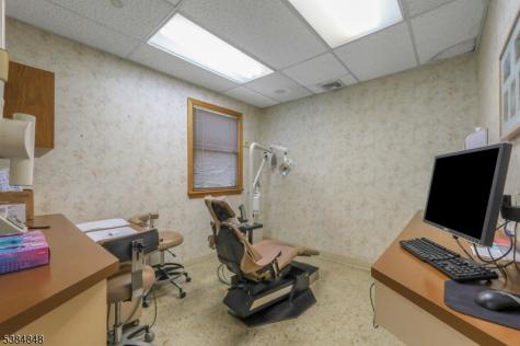 782 Valley Road Wayne NJ 07470
