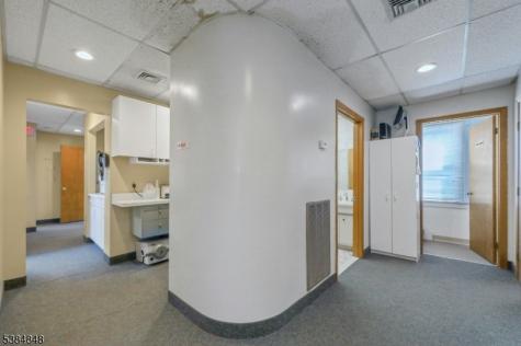 782 Valley Road Wayne NJ 07470