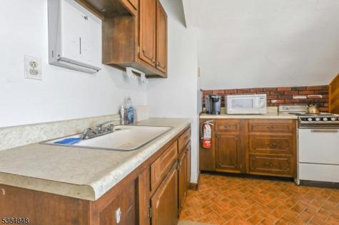 782 Valley Road Wayne NJ 07470