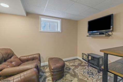 782 Valley Road Wayne NJ 07470