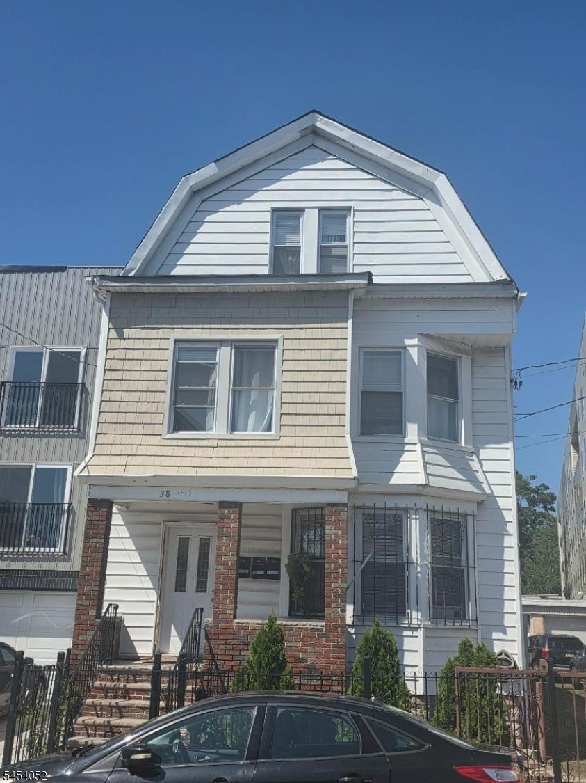 38 20TH Avenue Irvington NJ 07111