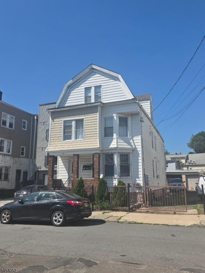 38 20TH Avenue Irvington NJ 07111