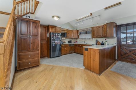 5 Larison Lane East Amwell NJ 08551