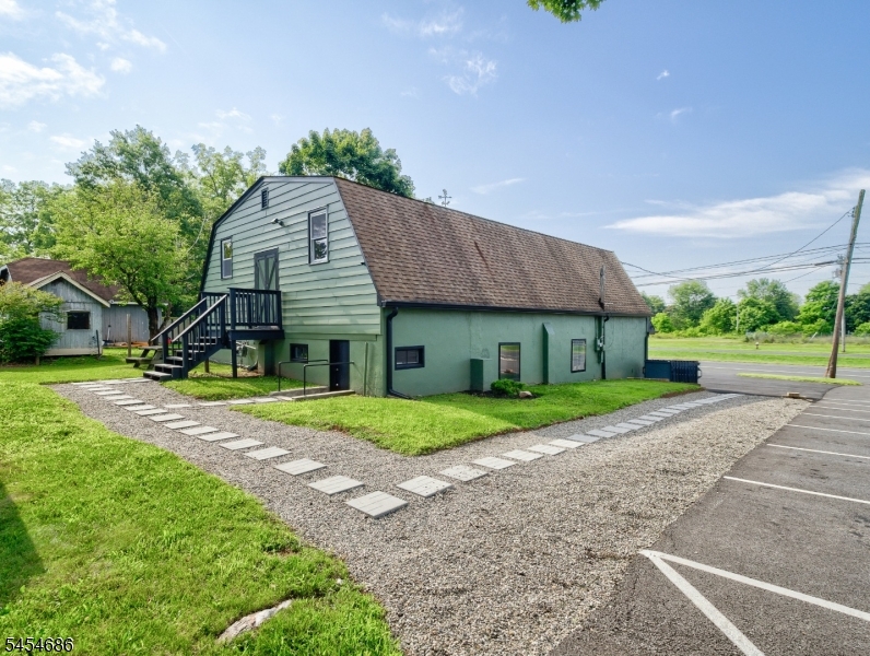 98 Old Highway 28 Readington NJ 08889