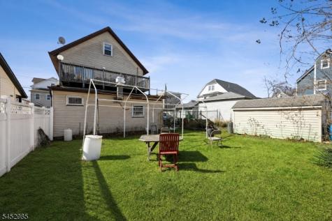 77 Maple Avenue Wallington NJ 07057