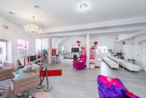 47 Washington Avenue Nutley NJ 07110