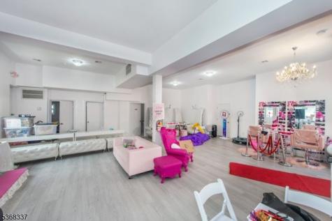 47 Washington Avenue Nutley NJ 07110
