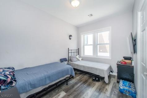 47 Washington Avenue Nutley NJ 07110