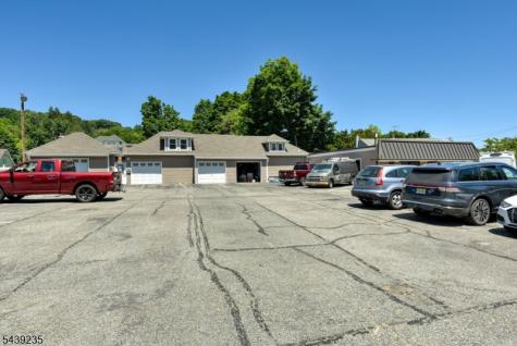 150 Hamburg Turnpike Bloomingdale NJ 07403