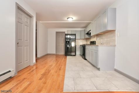 47 Fleming Avenue Newark NJ 07105