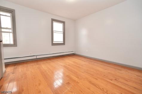 47 Fleming Avenue Newark NJ 07105