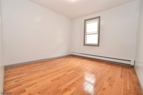 47 Fleming Avenue Newark NJ 07105