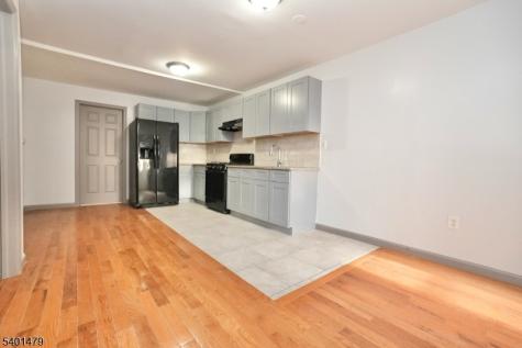 47 Fleming Avenue Newark NJ 07105