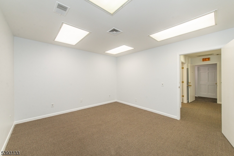 150 River Road, D4 Montville NJ 07045