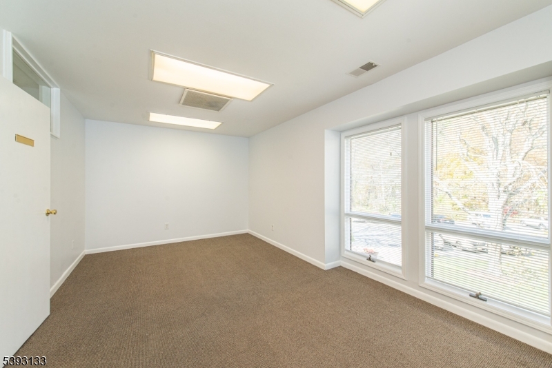 150 River Road, D4 Montville NJ 07045