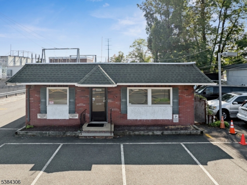 1508 Front Street Scotch Plains NJ 07076