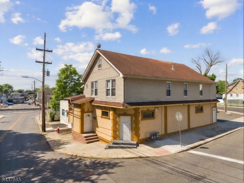476 Bloy Street Hillside NJ 07205