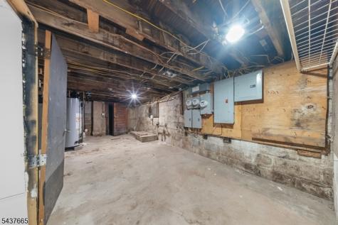 476 Bloy Street Hillside NJ 07205