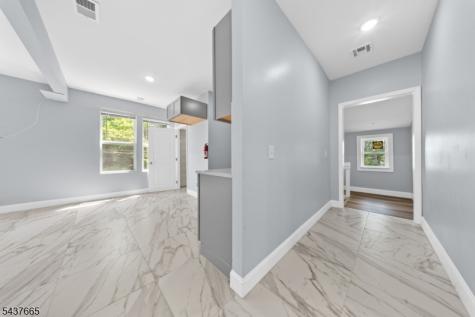 476 Bloy Street Hillside NJ 07205