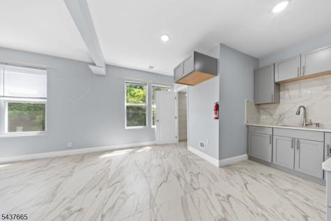 476 Bloy Street Hillside NJ 07205