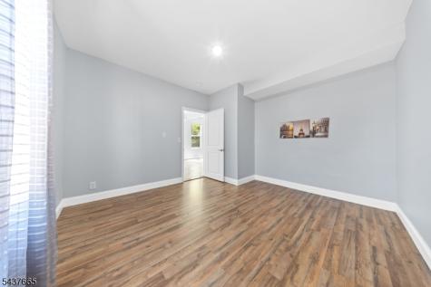476 Bloy Street Hillside NJ 07205