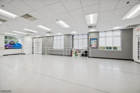 258 King George Road Warren NJ 07059