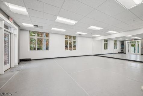 258 King George Road Warren NJ 07059