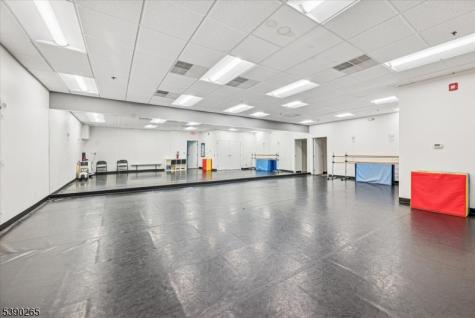 258 King George Road Warren NJ 07059