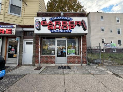 97 4TH Avenue East Orange NJ 07017