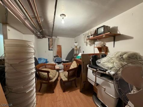 97 4TH Avenue East Orange NJ 07017