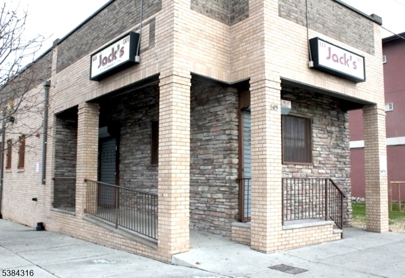 615 Orange Street Newark NJ 07107