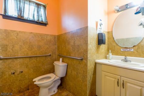 615 Orange Street Newark NJ 07107