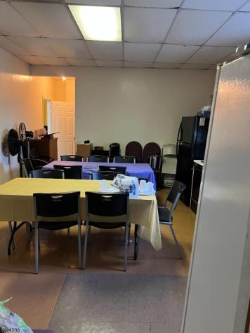 52 Gray Street Newark NJ 07107