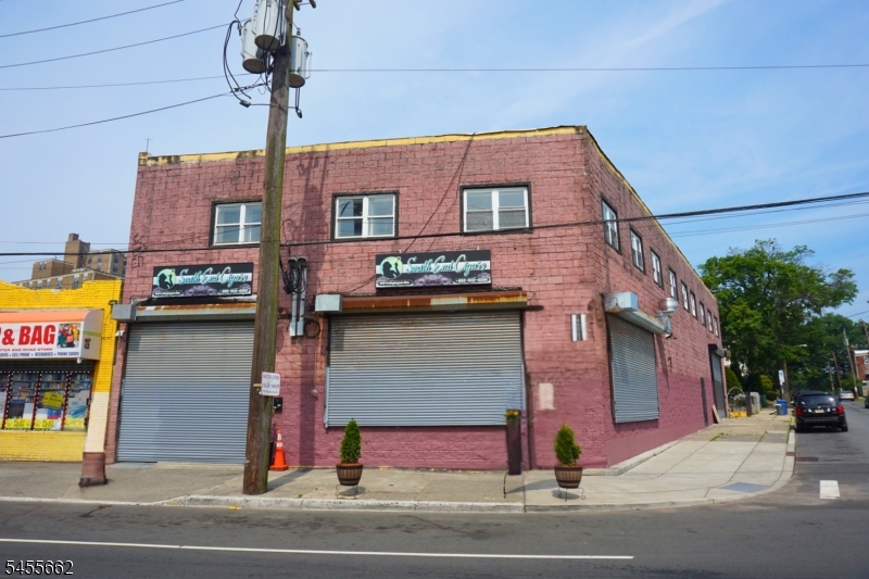 699 Frelinghuysen Avenue Newark NJ 07114