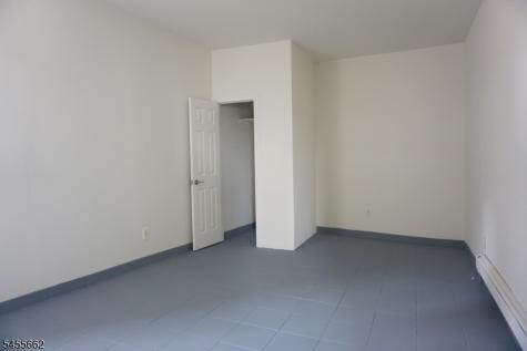 699 Frelinghuysen Avenue Newark NJ 07114