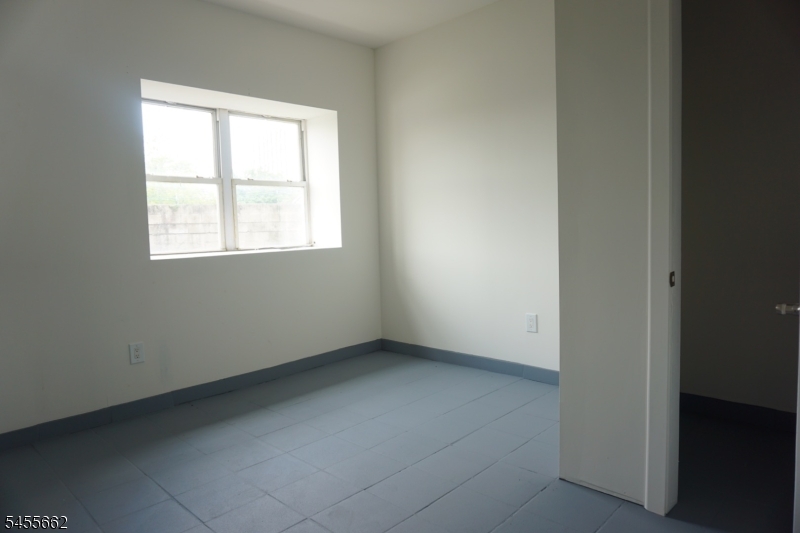 699 Frelinghuysen Avenue Newark NJ 07114