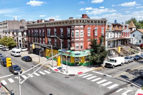 188 Carteret Avenue Jersey City NJ 07305