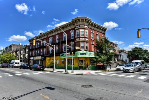 188 Carteret Avenue Jersey City NJ 07305