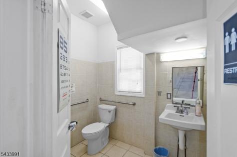 431 Washington Avenue Belleville NJ 07109