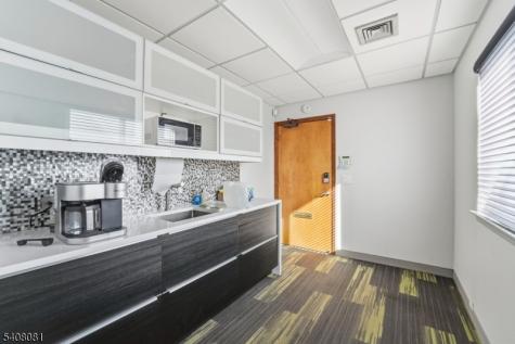 123 Columbia Turnpike Florham Park NJ 07932
