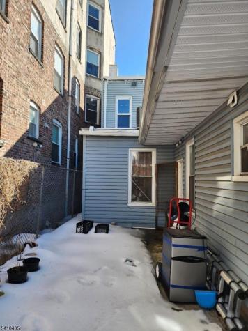 305 Summit Avenue Jersey City NJ 07306