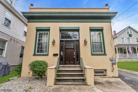 933 Lee Avenue Alpha NJ 08865