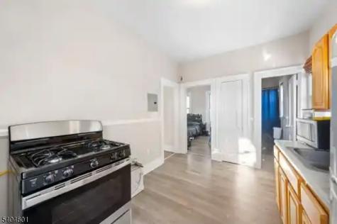 425 3RD Avenue Elizabeth NJ 07206