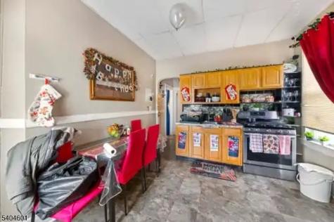 425 3RD Avenue Elizabeth NJ 07206