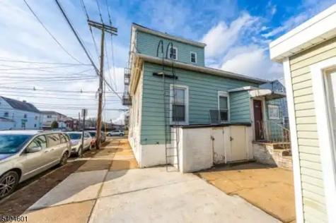 425 3RD Avenue Elizabeth NJ 07206