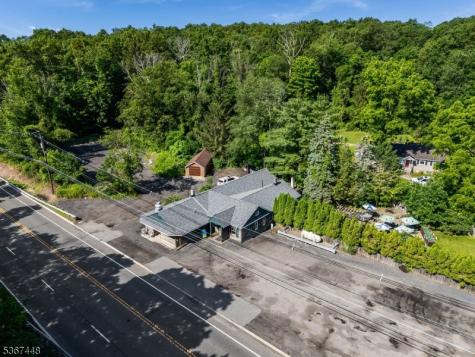 712 Woodport Road Sparta NJ 07871