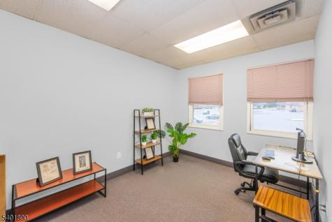 59 E Mill Road Washington NJ 07853